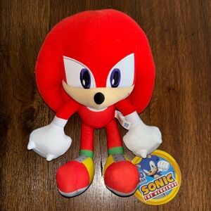 Sonic the Hedgehog Knuckles Go Sega plush & free toy